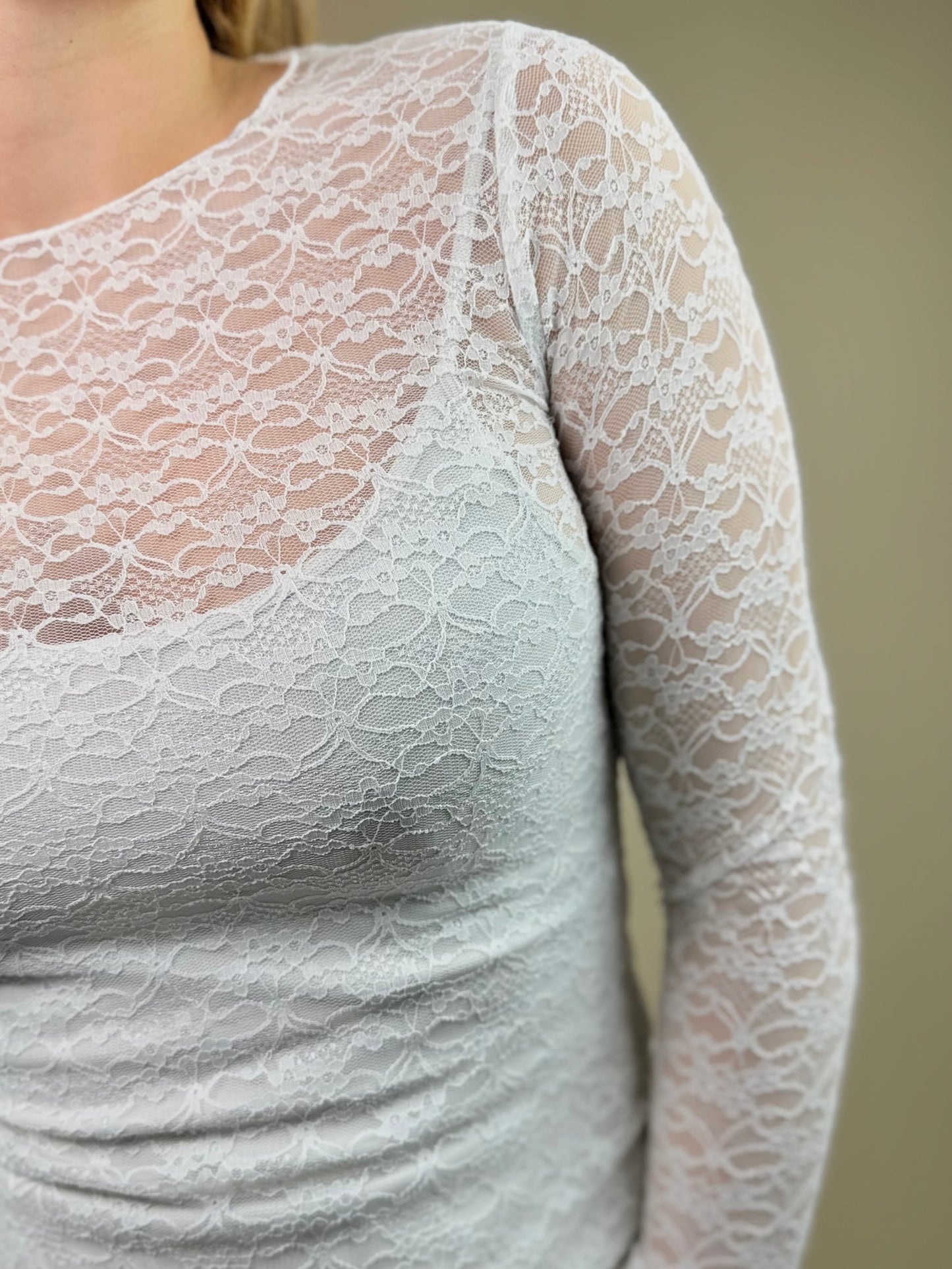 Haut en Dentelle