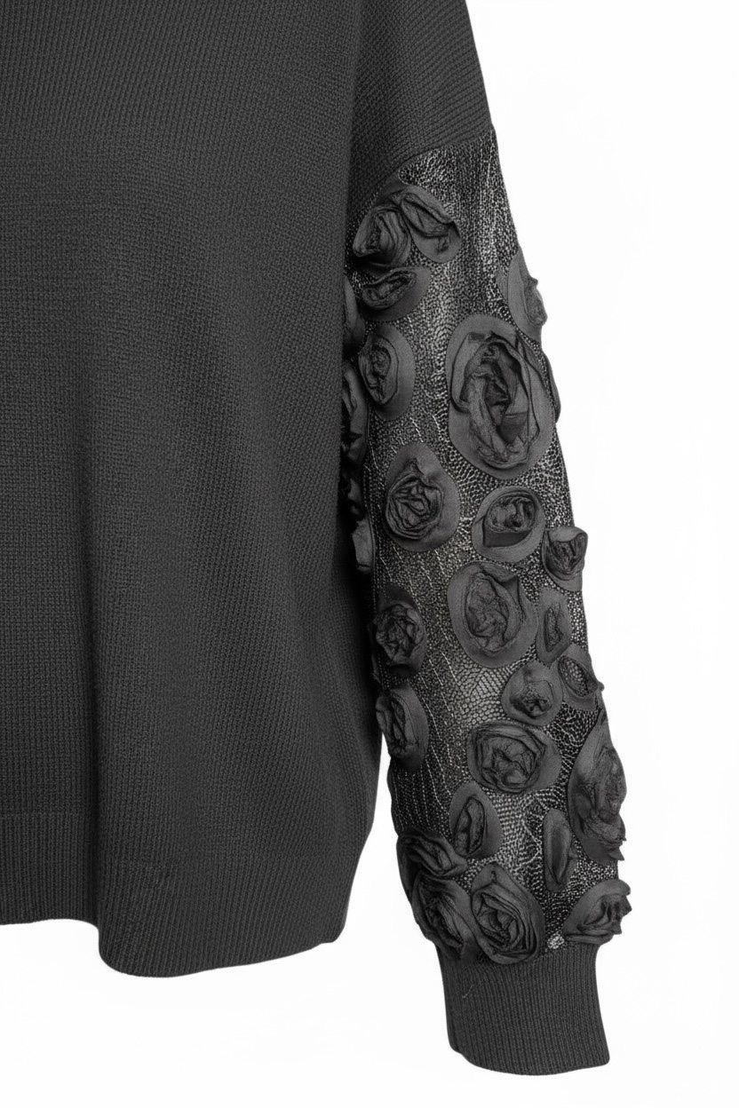Pull Noir “Velvet Bloom”